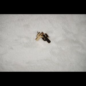 Gold Pura Vida cactus studs